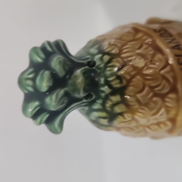 Vintage Ceramic Pineapple Salt and Pepper Shakers, Set of 2 - Picture 4 of 5